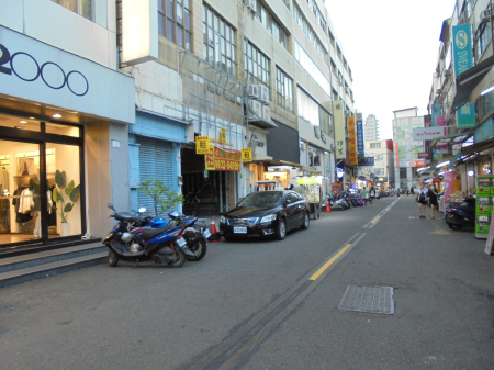 {租}光明街一樓店鋪，接近民權街